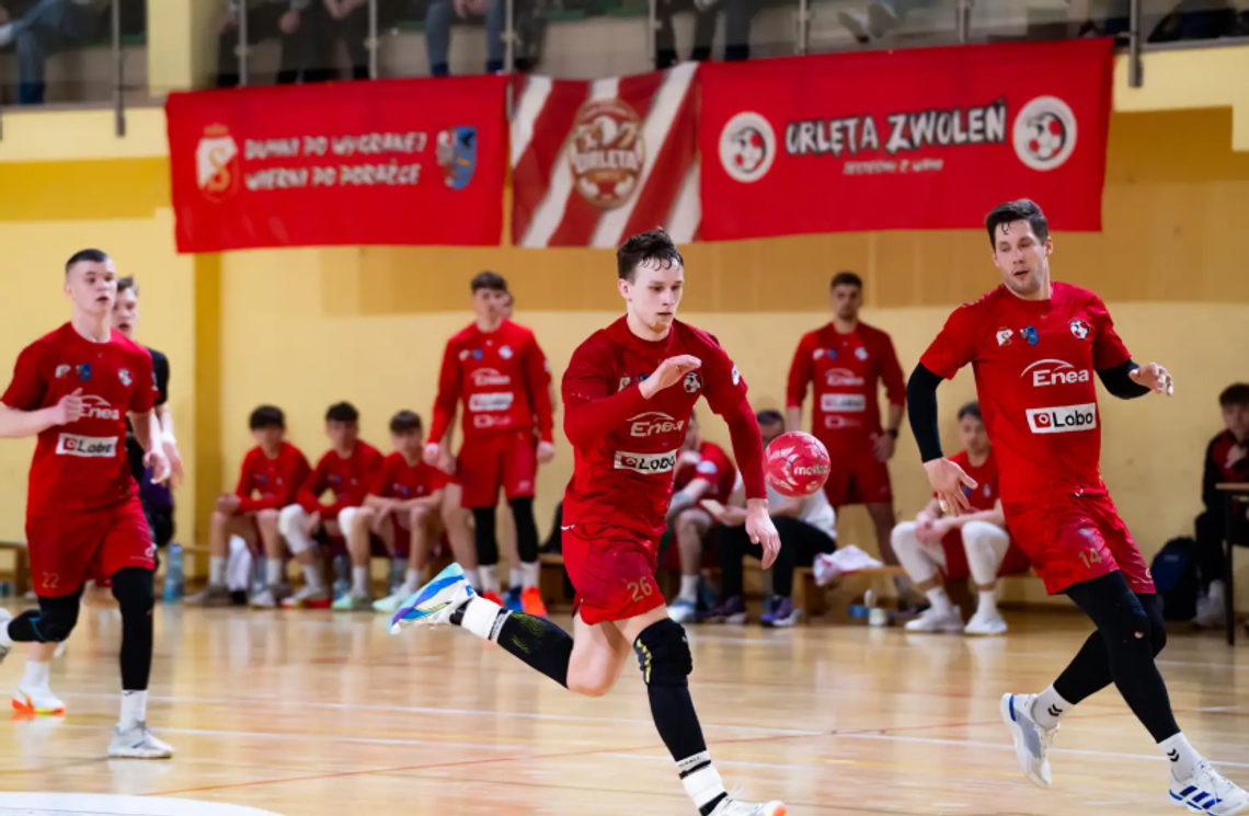 Orlęta wygrały w Płocku, Lider zremisował z Wieluniem