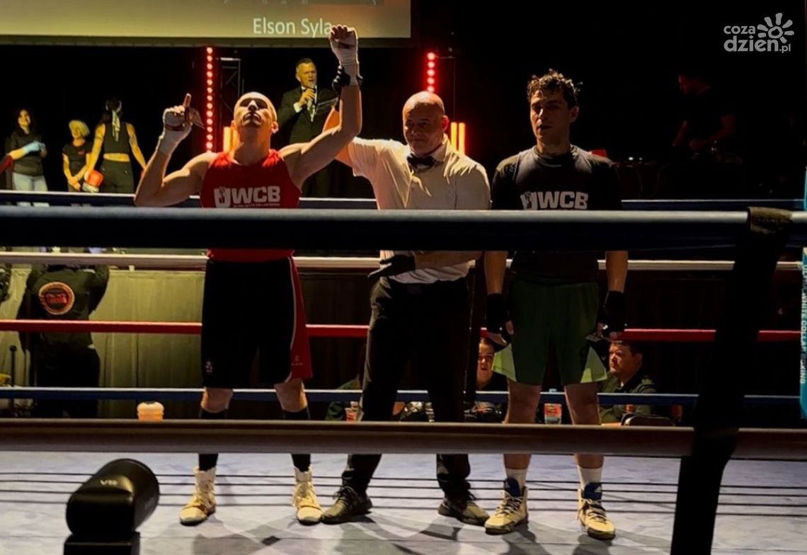 Oskar Bal wygrał podczas charytatywnej gali boksu w Londynie