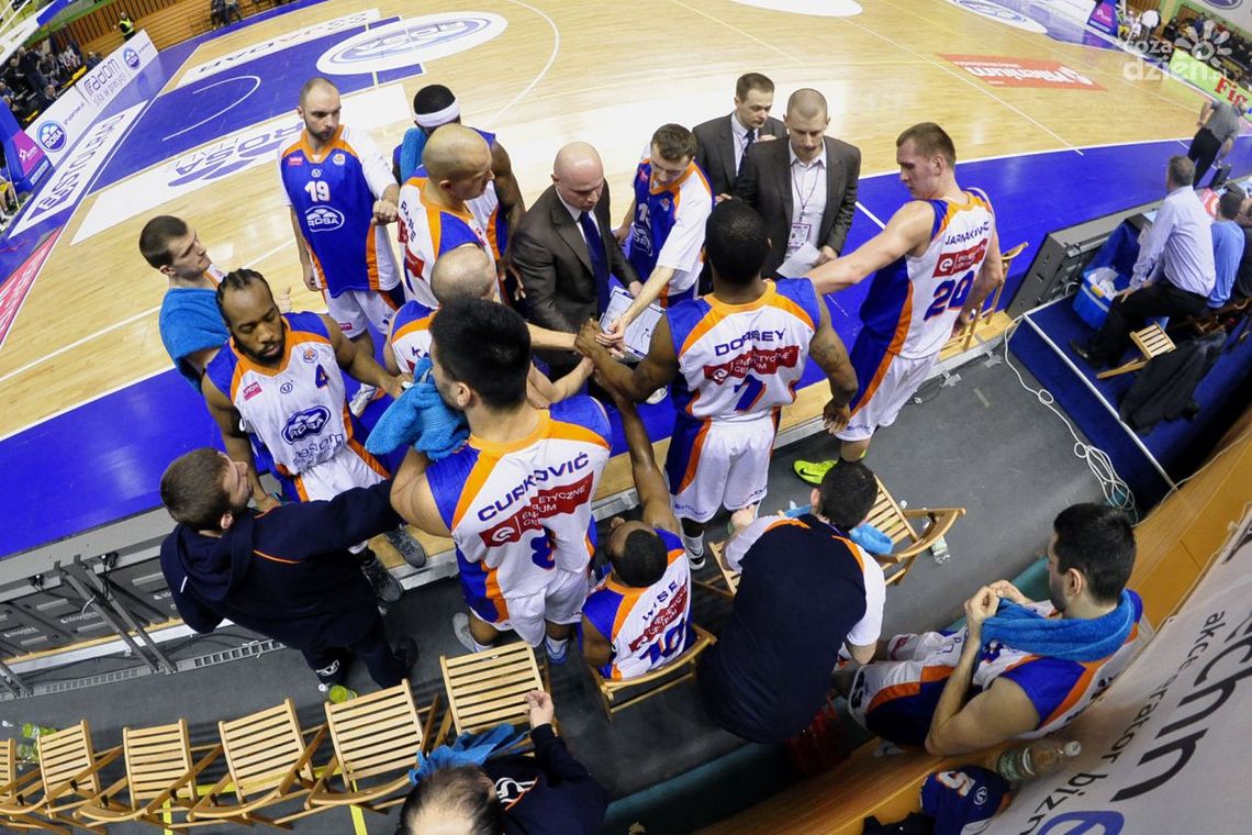 Osłabiona Rosa przegrała z BK NH Ostrava