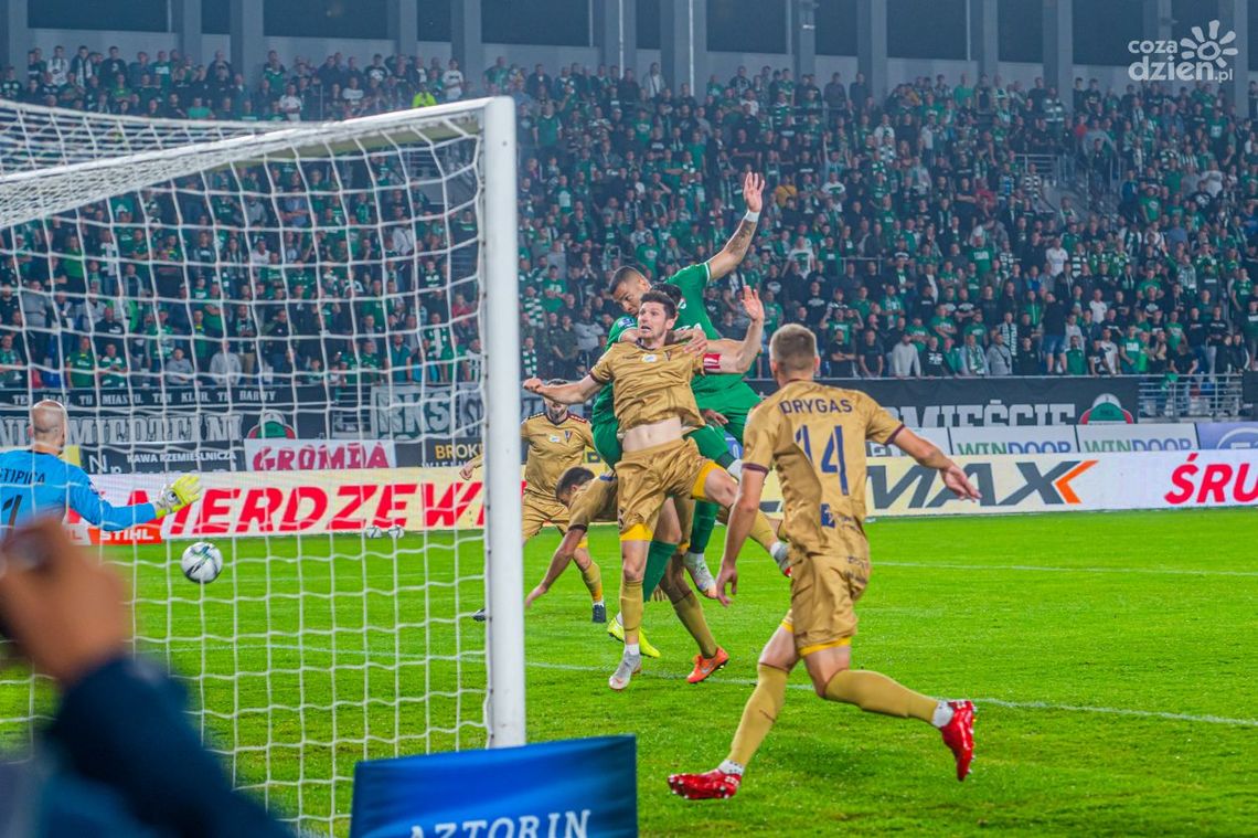Ostatni mecz rundy jesiennej. Radomiak Radom podejmie Pogoń Szczecin