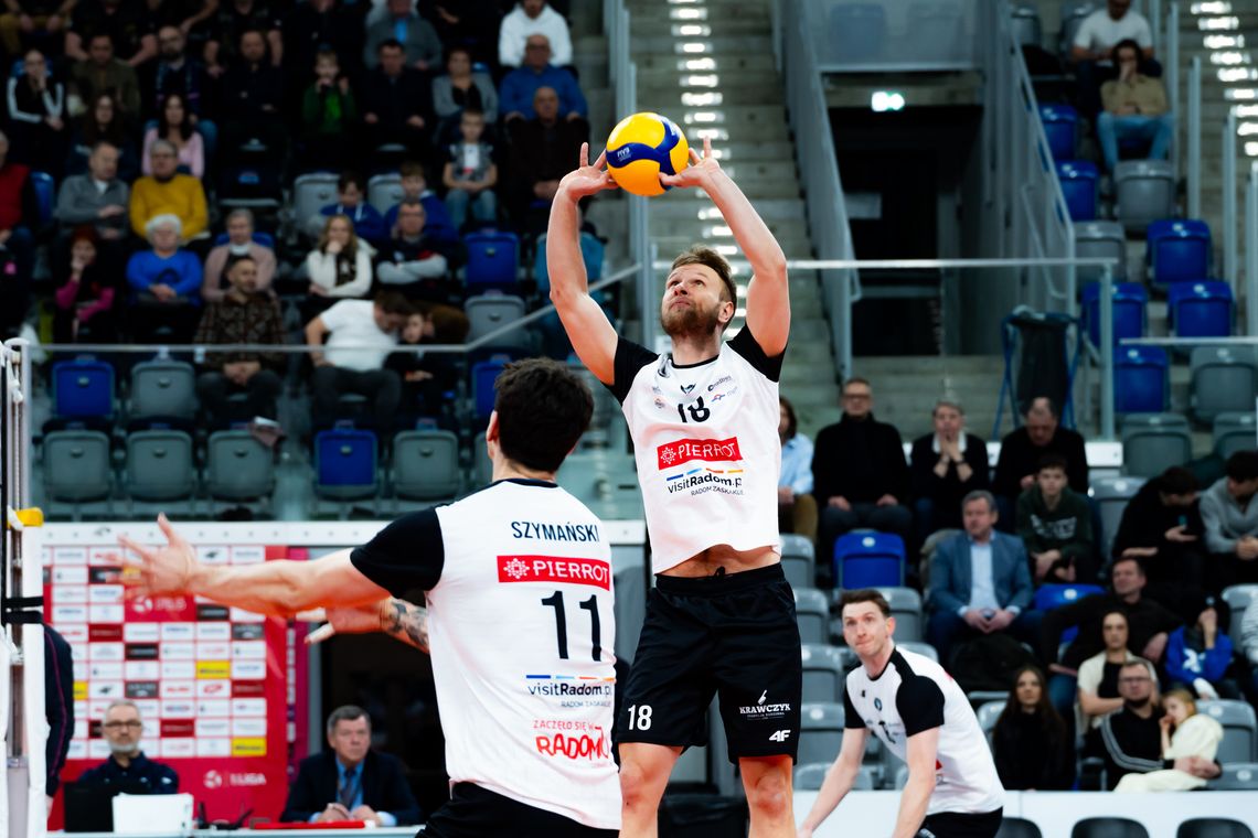 Ostatnia prosta przed play-offami. Pierrot Czarni Radom podejmą Lechię Tomaszów Mazowiecki