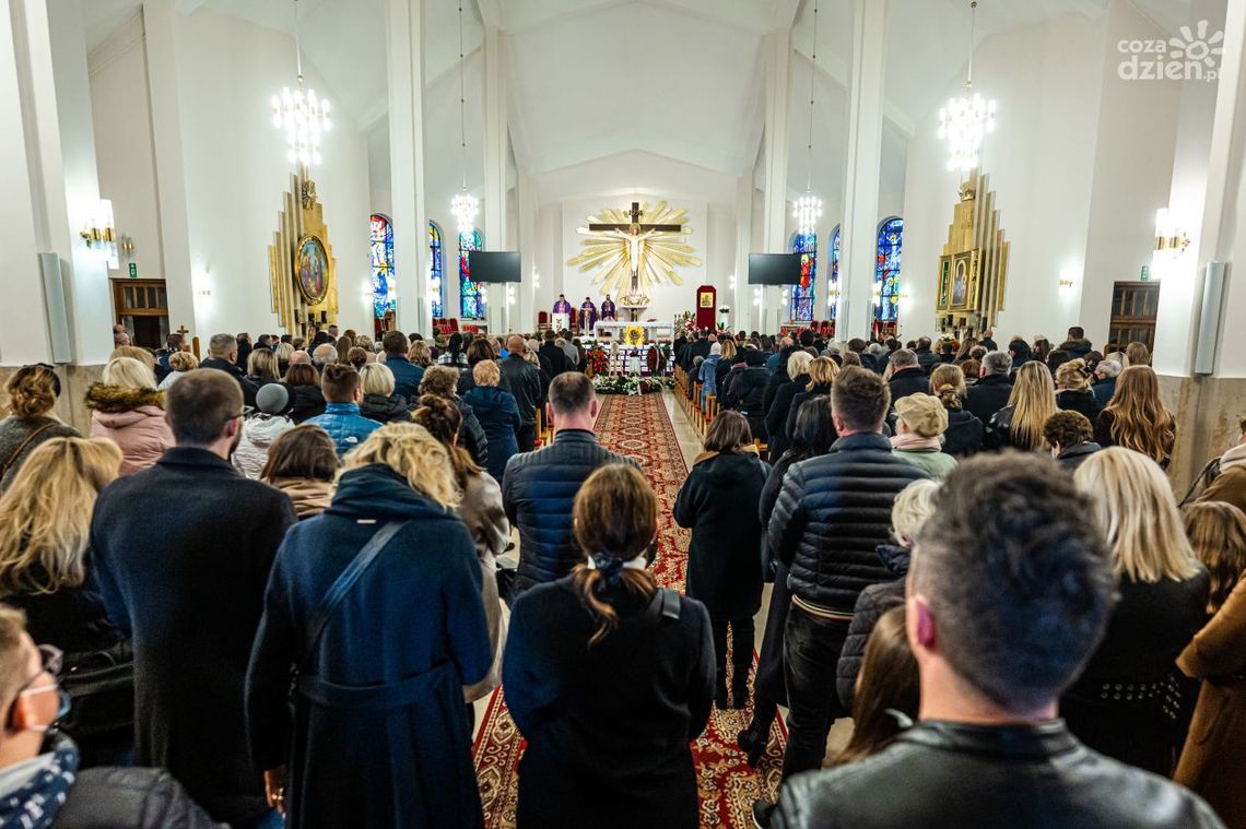 Ostatnie pożegnanie Pawła Nowaka (zdjęcia)
