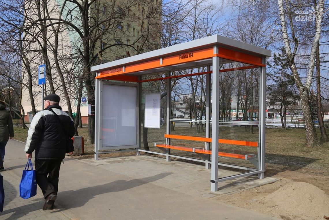 Ostrowiec. Powstała nowa wiata przystankowa