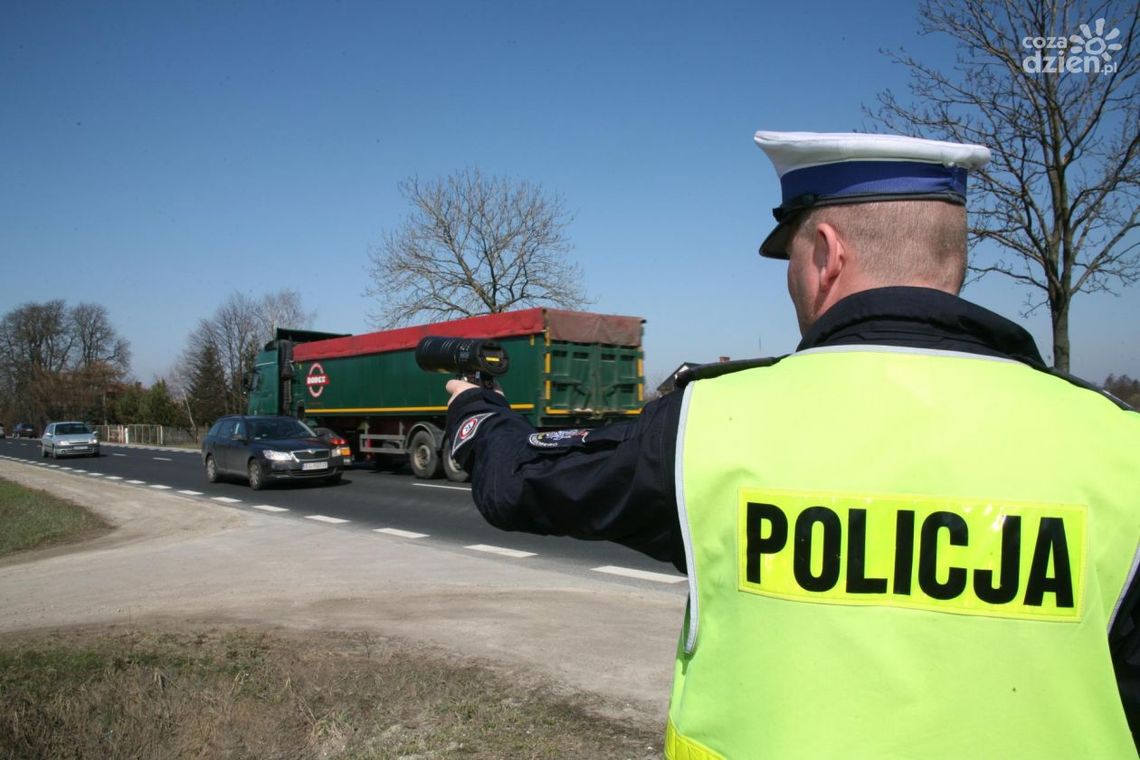 Ostrowiec Świętokrzyski. Nie zatrzymał się do kontroli drogowej Ostrowiec Świętokrzyski. Nie zatrzymał się do kontroli drogowej