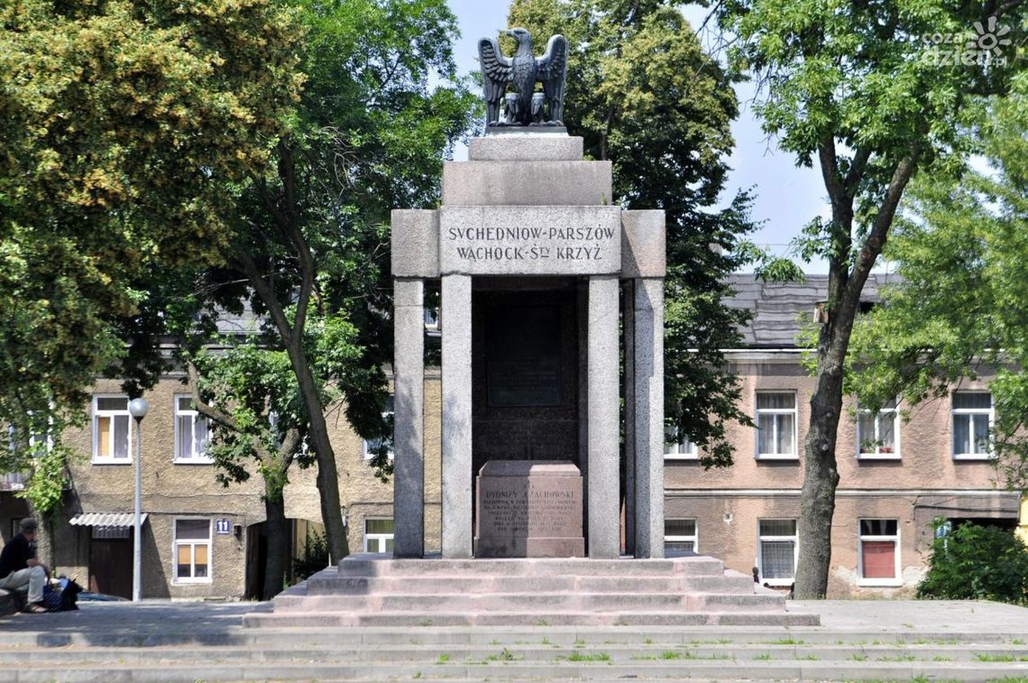 Otoczenie mauzoleum Czachowskiego wyremontowane