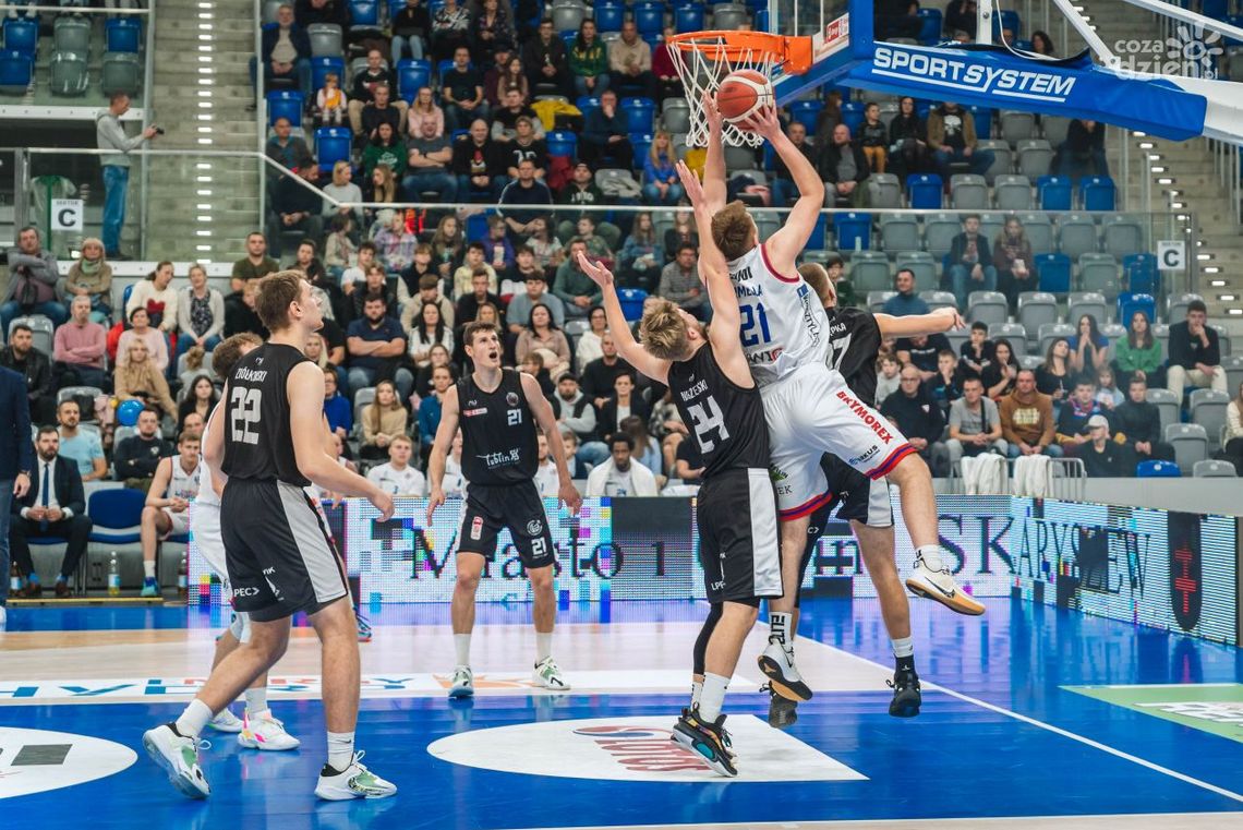 Outsider kontra lider, czyli faworyt może być tylko jeden. HydroTruck Radom jedzie do Lublina Outsider kontra lider, czyli faworyt może być tylko jeden. HydroTruck Radom jedzie do Lublina