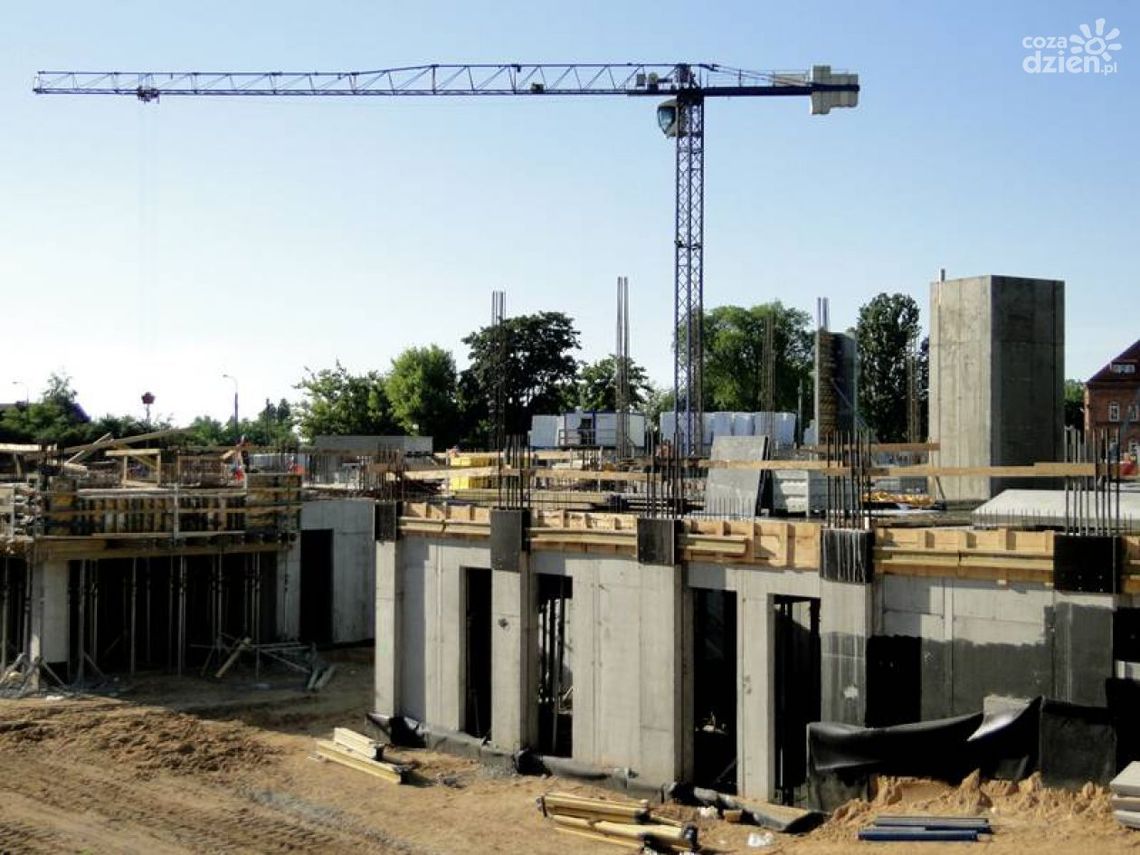 Pałac sprawiedliwości pnie się w górę - ZOBACZ ZDJĘCIA