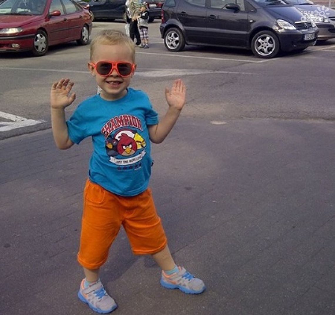 Palenie gumy i ZUMBA dla chorego Bartka