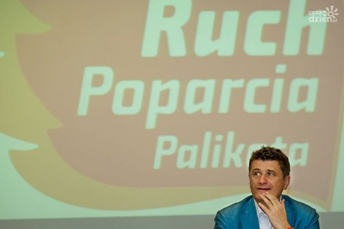 Palikot przyciąga