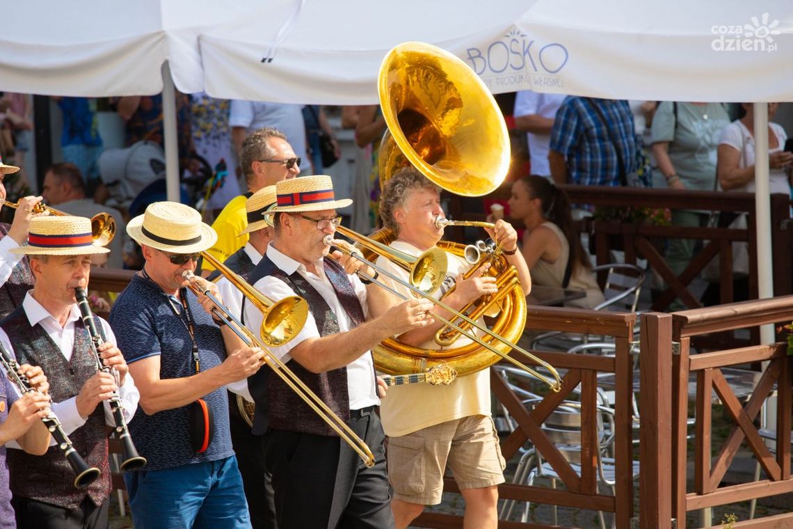 Parada w stylu nowoorleańskim przeszła ulicami Radomia