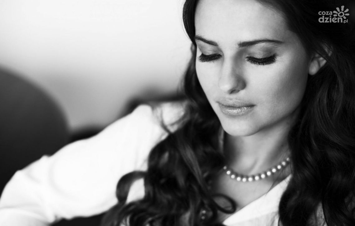 Pati Cze zaśpiewa w "Łaźni"