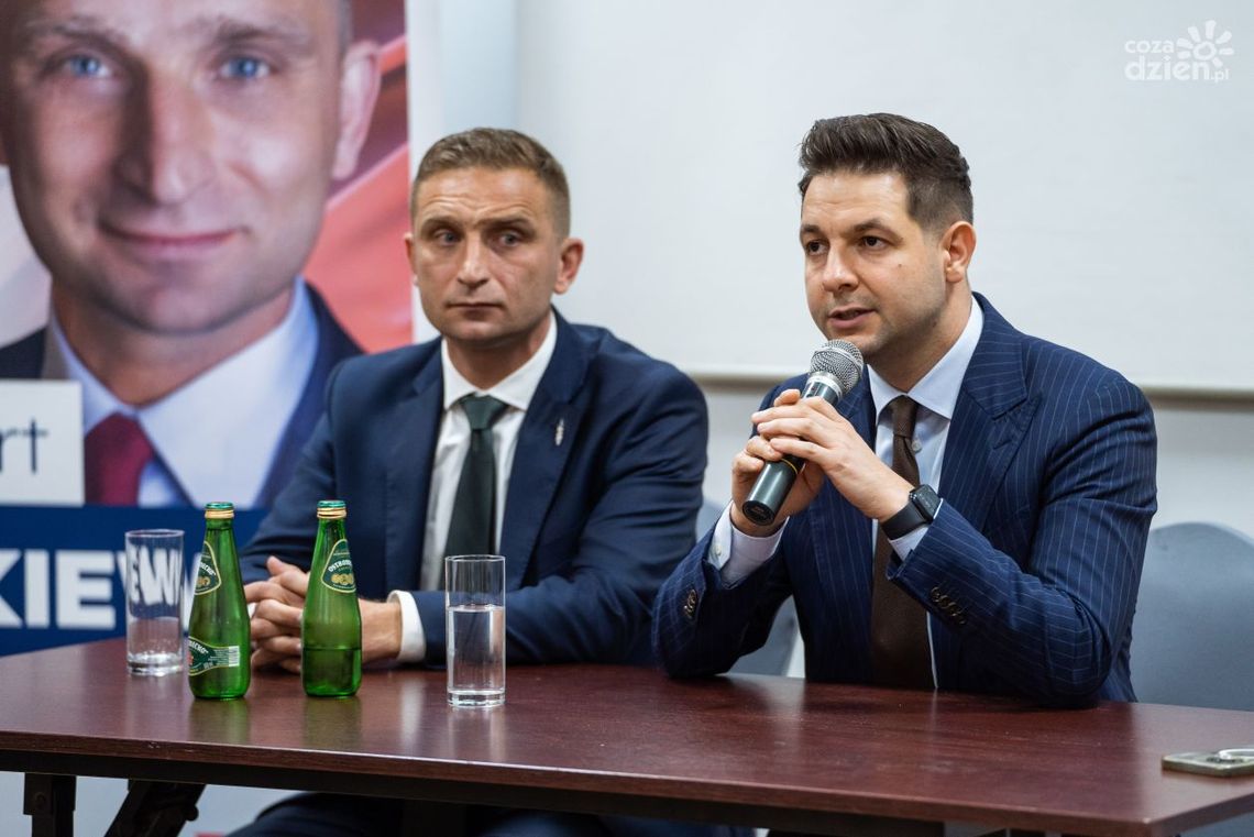 Patryk Jaki i Robert Bąkiewicz spotkali się z radomianami