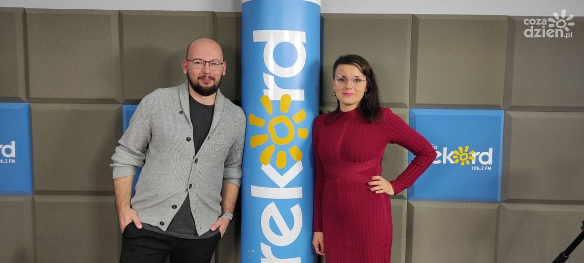 Patryk Wikaliński: Pokolorował blokowiska