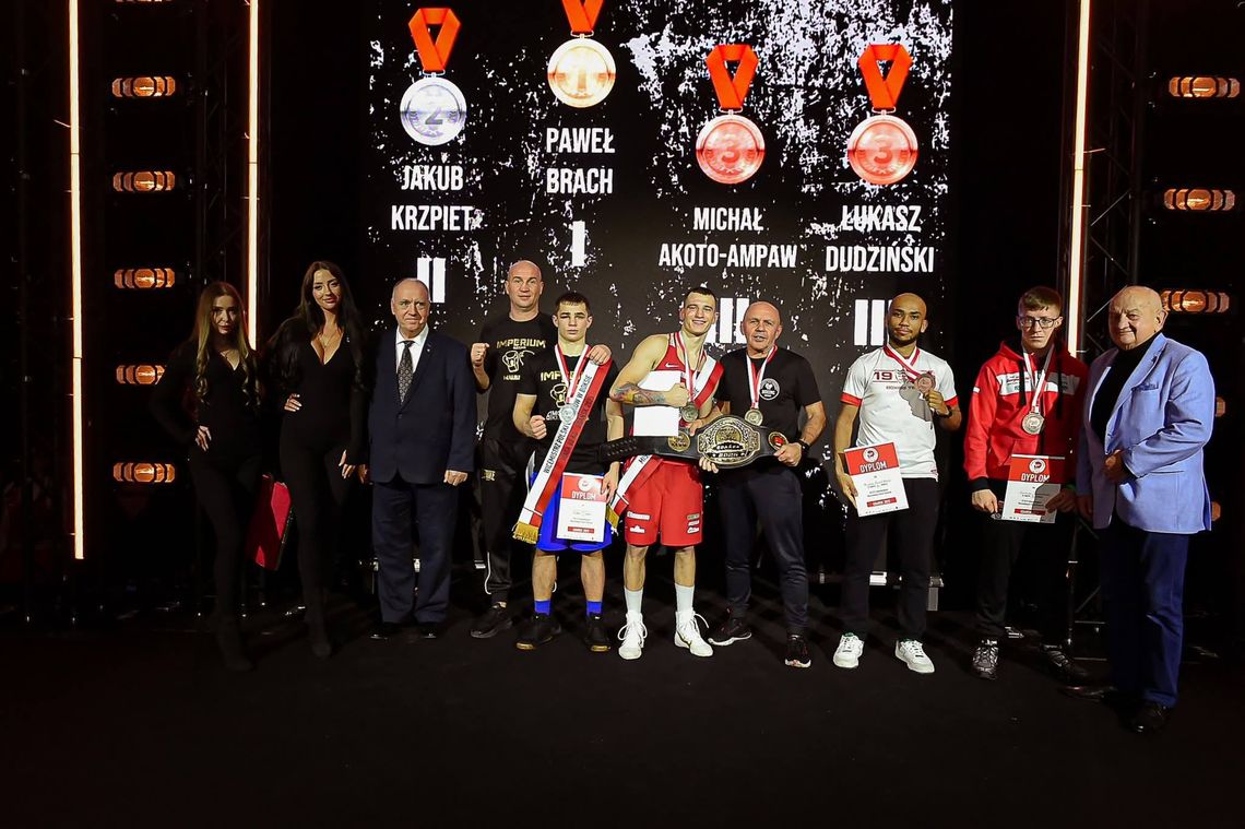 Paweł Brach mistrzem Polski w boksie! Nikodem Szafarz z brązowym medalem Paweł Brach mistrzem Polski w boksie! Nikodem Szafarz z brązowym medalem