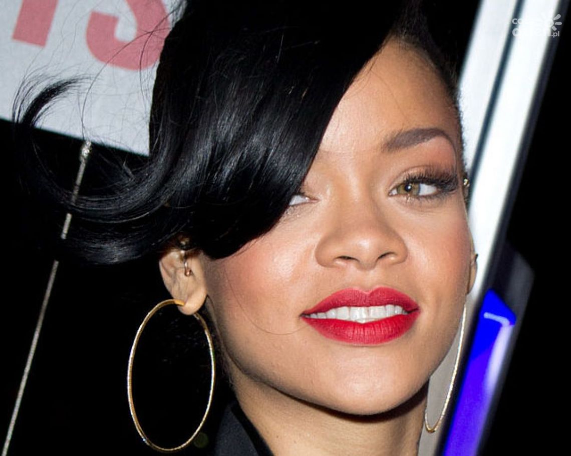 Paznokcie Rihanny za 30 tysięcy!