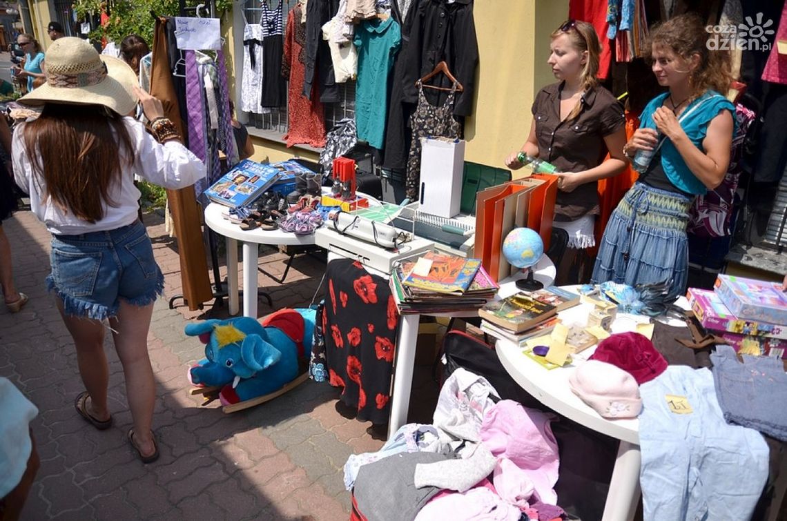 "Pchli targ" tym razem w upale