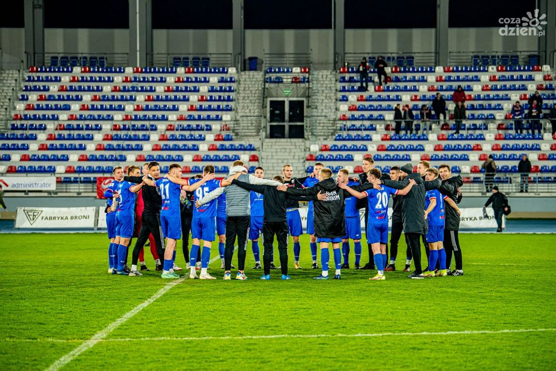 Pelikan dwa razy ukąsił i Broń Radom przegrała w Łowiczu