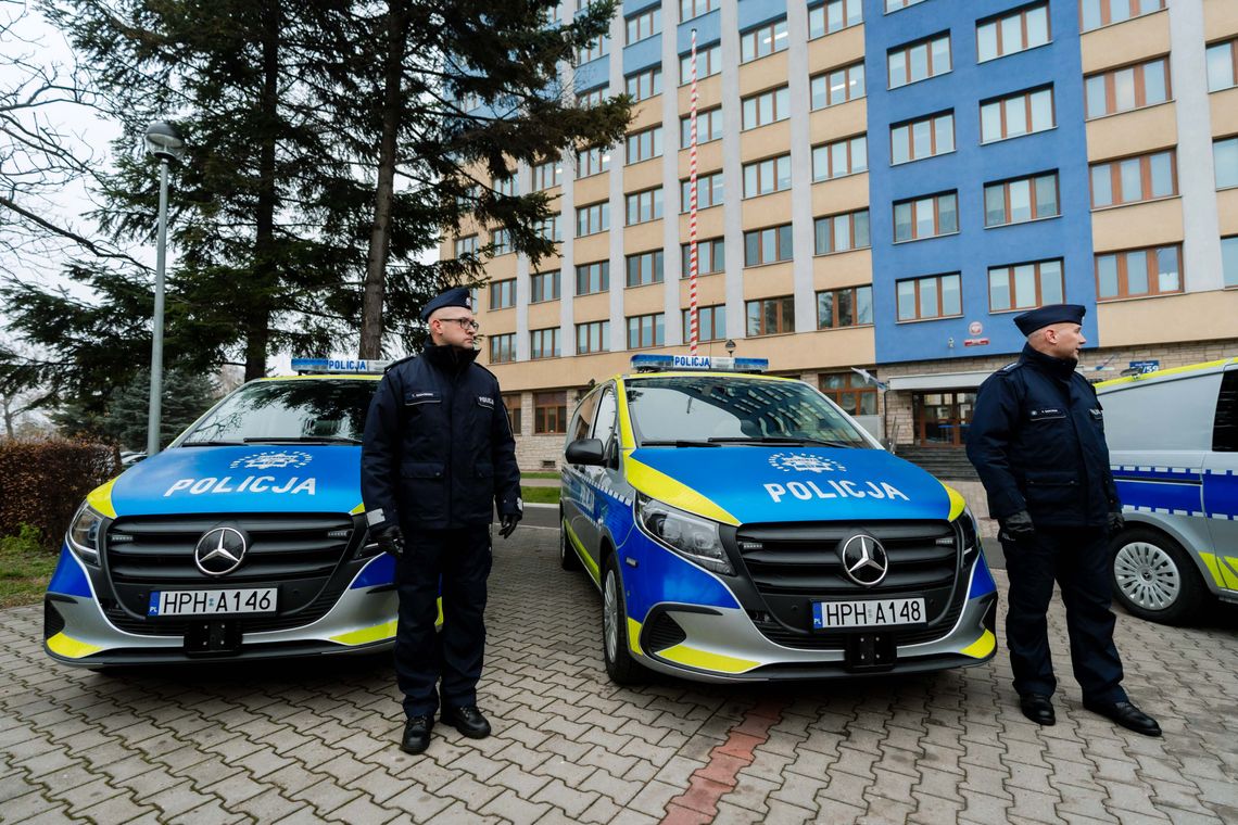 Pięć nowych busów przekazanych mazowieckiej policji. Łącznie 209 nowych pojazdów w 2025 roku! Pięć nowych busów przekazanych mazowieckiej policji. Łącznie 209 nowych pojazdów w 2025 roku!
