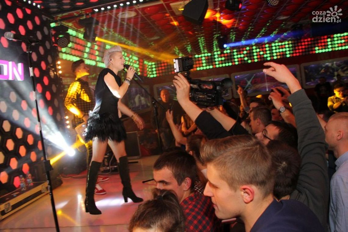 Piękni i Młodzi w Explosion!