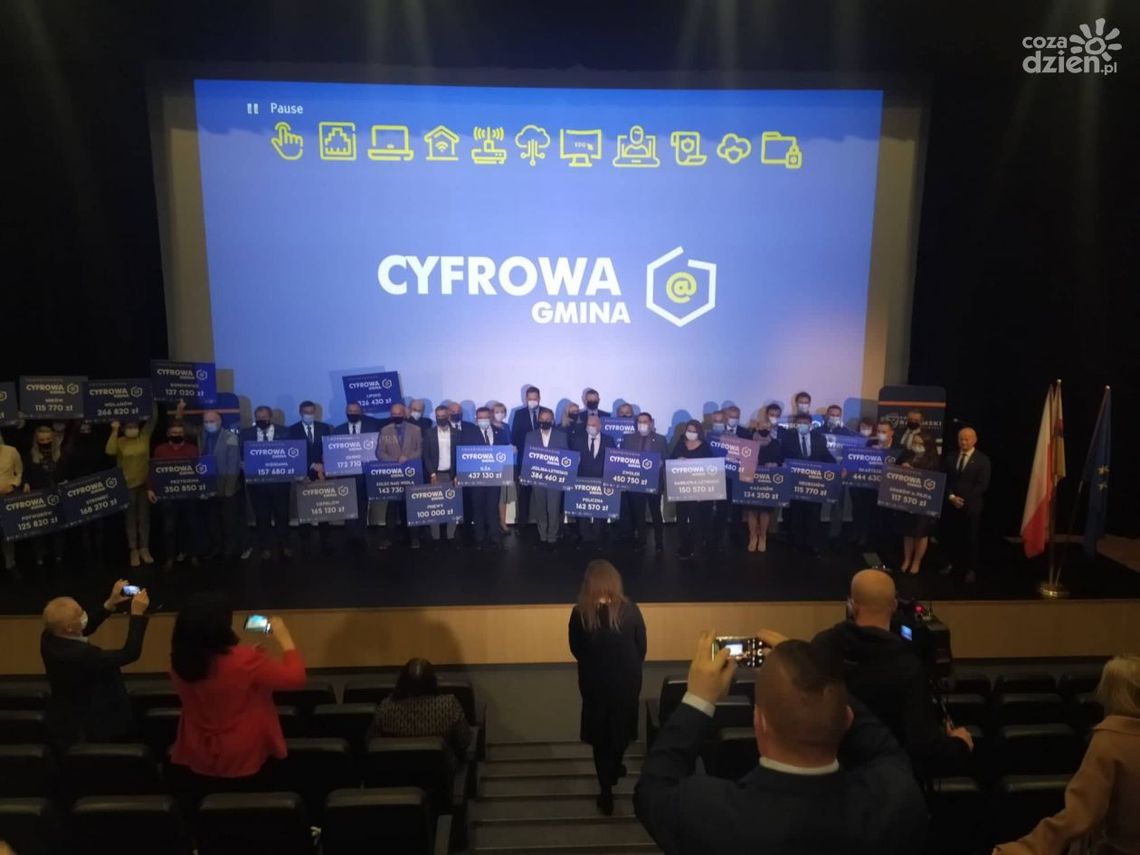Pieniądze dla gmin w ramach programu "Cyfrowa Gmina"