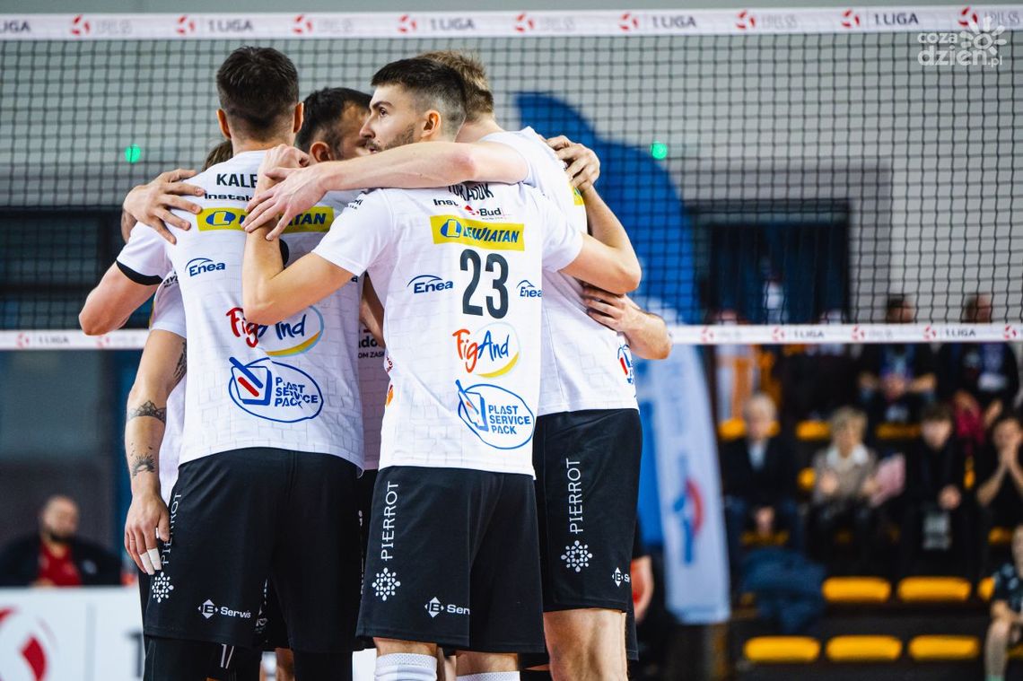 Pierrot Czarni Radom zmierzą się z Mickiewiczem Kluczbork w decydującym starciu o awans do półfinału fazy play-off PLS 1. Ligi