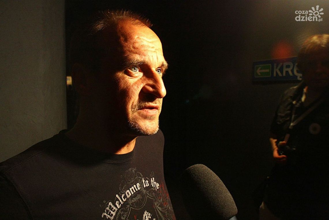 Piersi: „Jak zostanę politykiem to naplujcie mi w ryj i mówcie do mnie szmato.”