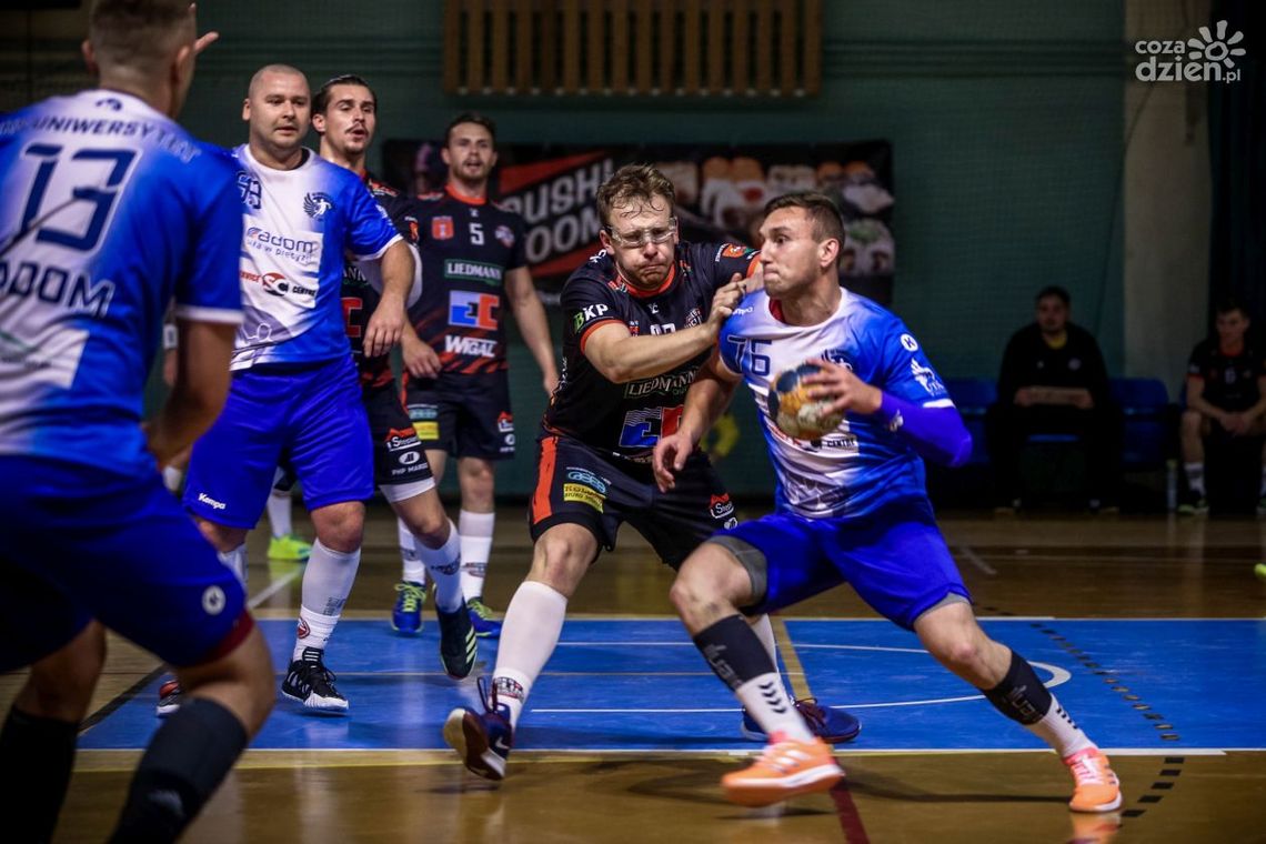 Pierwsza połowa zadecydowała o porażce Uniwersytetu Radom z MKS-em Wieluń Pierwsza połowa zadecydowała o porażce Uniwersytetu Radom z MKS-em Wieluń