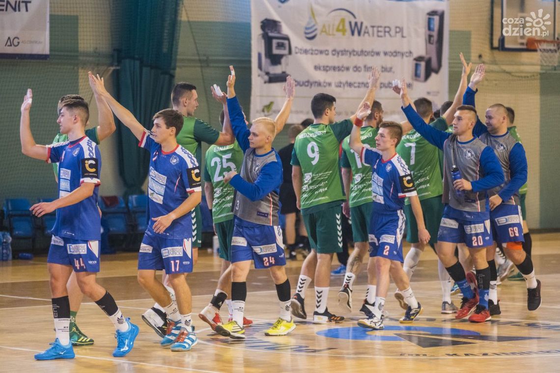 Pierwsza wygrana Uniwersytetu Pierwsza wygrana Uniwersytetu