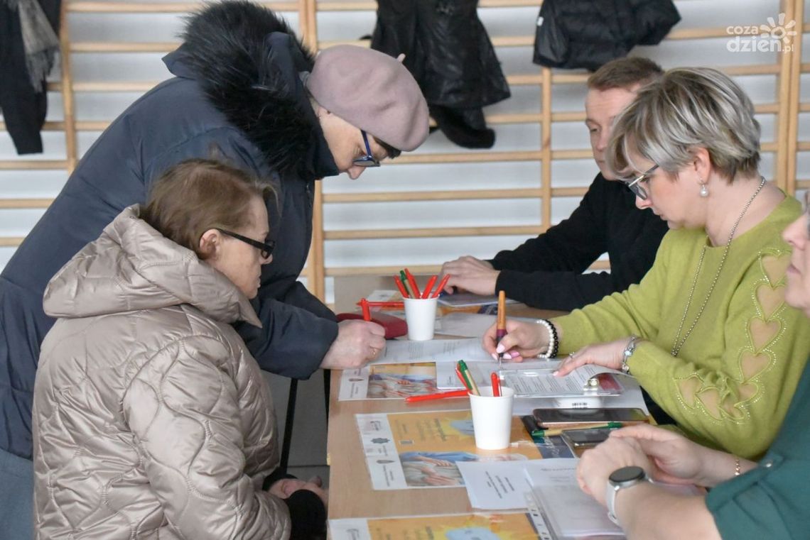 Pierwsze czujniki czadu trafiły do seniorów
