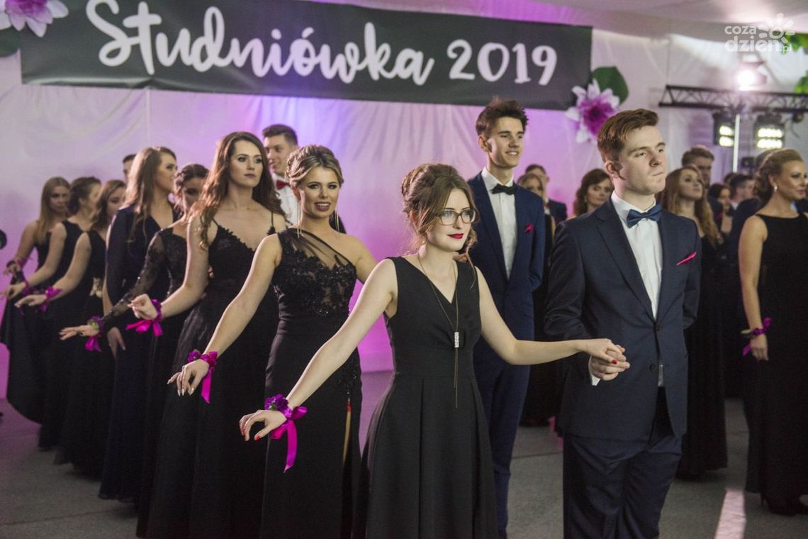 Pierwsze studniówki w Radomiu. Zobacz zdjęcia!