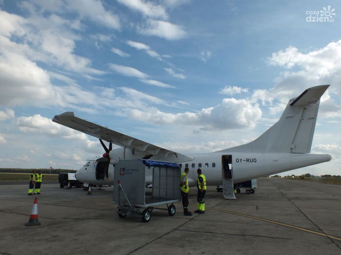 Pierwszy samolot z Rygi wrócił do Radomia Pierwszy samolot z Rygi wrócił do Radomia