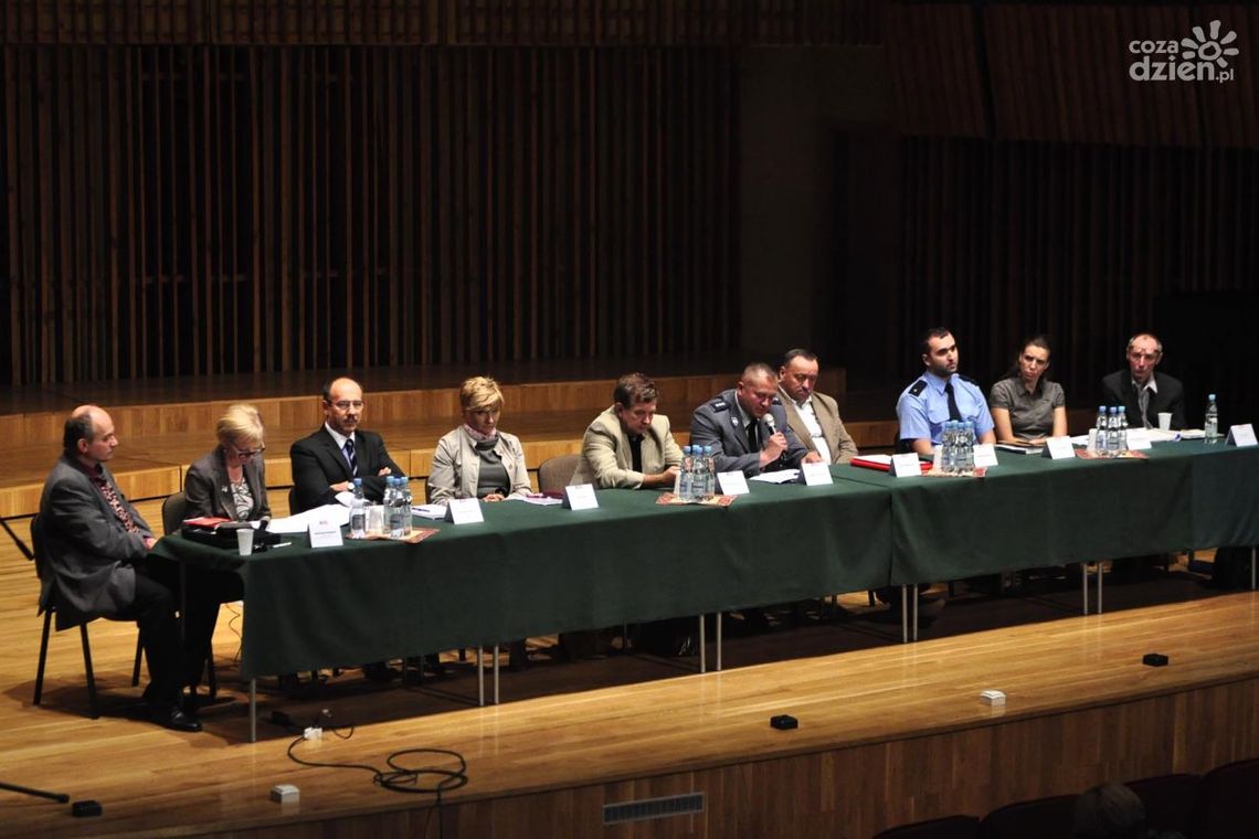 Piją, palą... Raport o radomskiej młodzieży