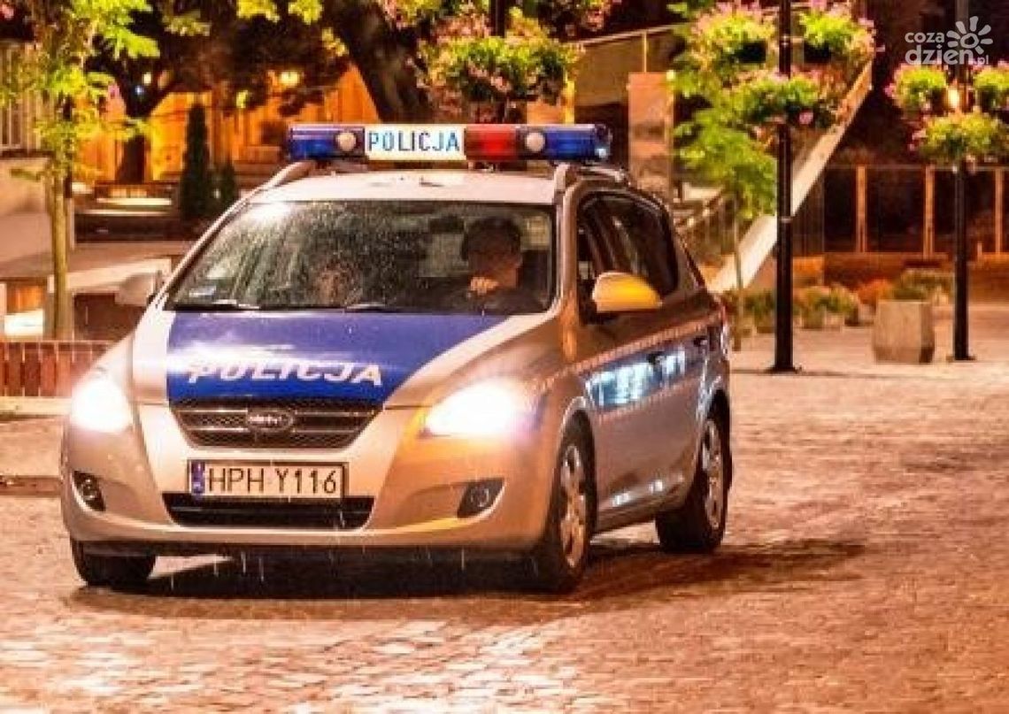 Pijani rodzice zgłosili zaginięcie dzieci Pijani rodzice zgłosili zaginięcie dzieci