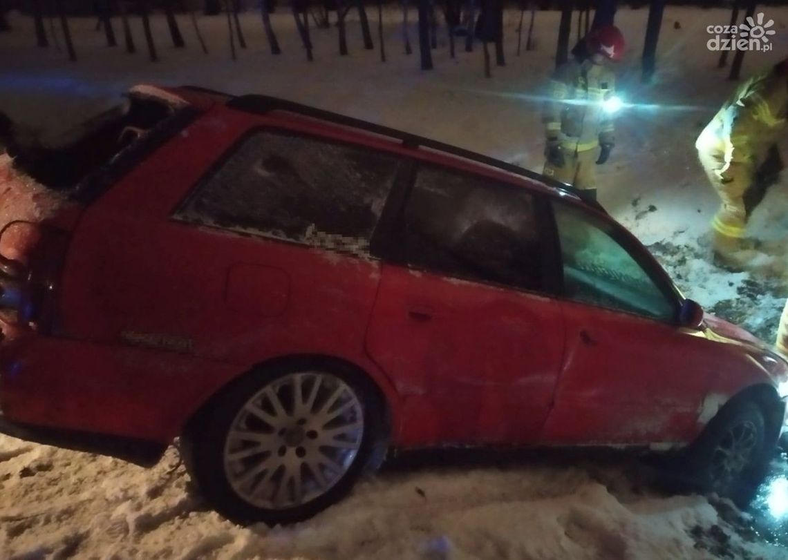 Pijany 19-latek nie zatrzymał się do kontroli i spowodował kolizję