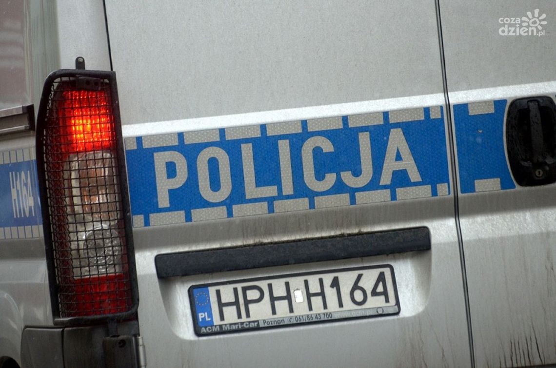 Pijany spowodował kolizję na ul. Białej i uciekł