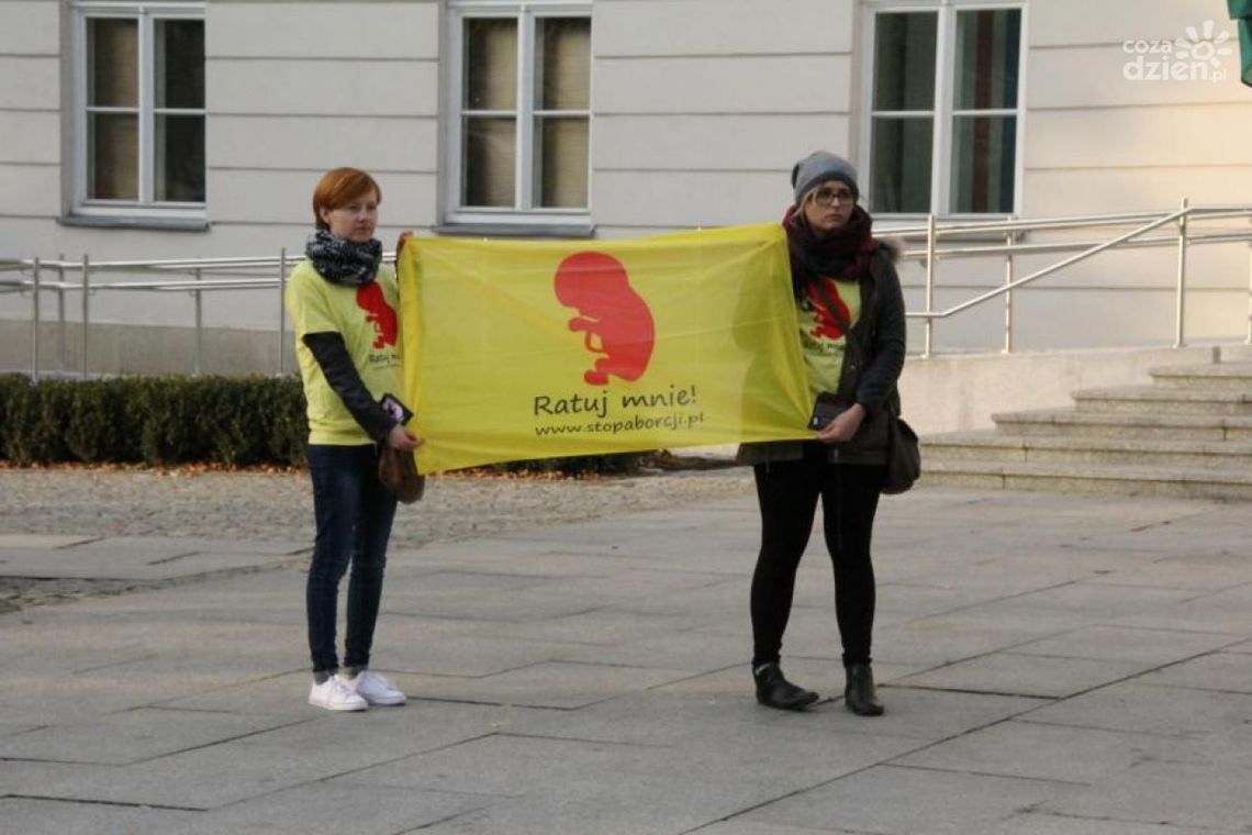 Pikieta Pro-Prawo do życia. Będą zbierać podpisy