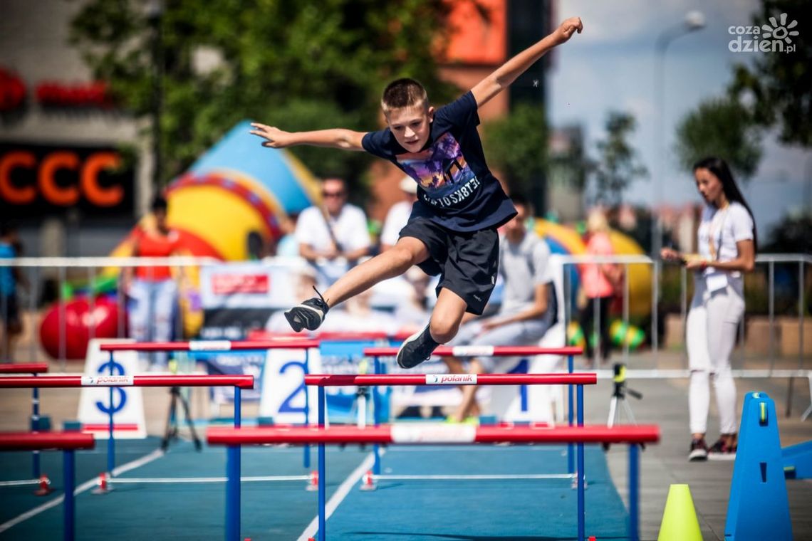 Piknik lekkoatletyczny "Zmierz się z mistrzem" (zdjęcia)