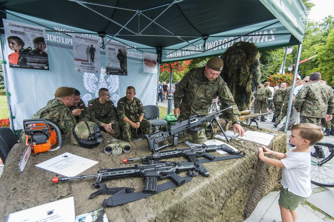 Piknik z okazji święta WOT w Przysusze Piknik z okazji święta WOT w Przysusze