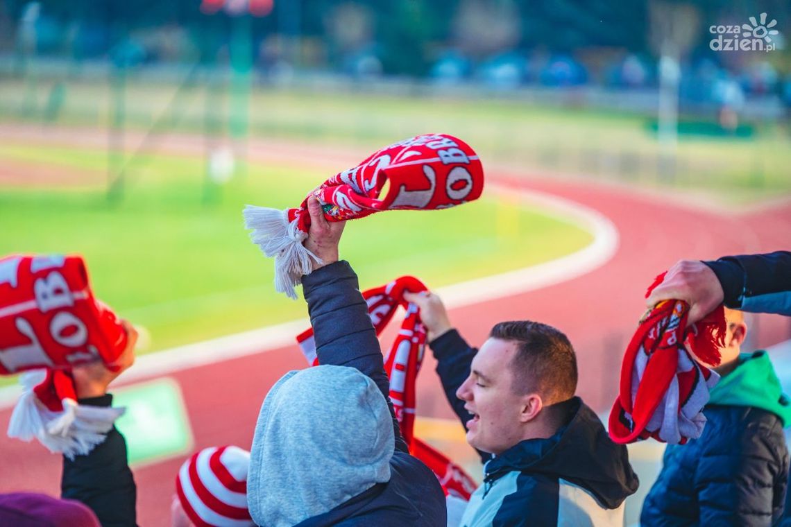 Pilica Białobrzegi nie składa broni! Niezwykle ważny triumf nad Świtem Nowy Dwór