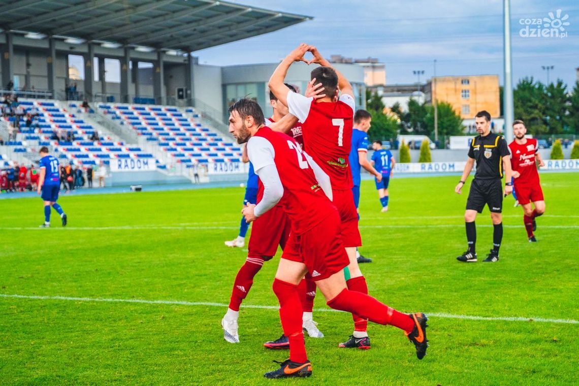 Pilica Białobrzegi z pewnym triumfem nad GKS-em Wikielec Pilica Białobrzegi z pewnym triumfem nad GKS-em Wikielec