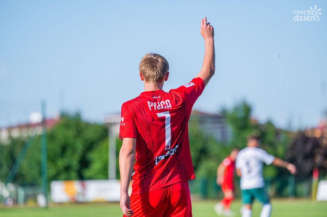 Pilica zagra u siebie, Broń na wyjeździe