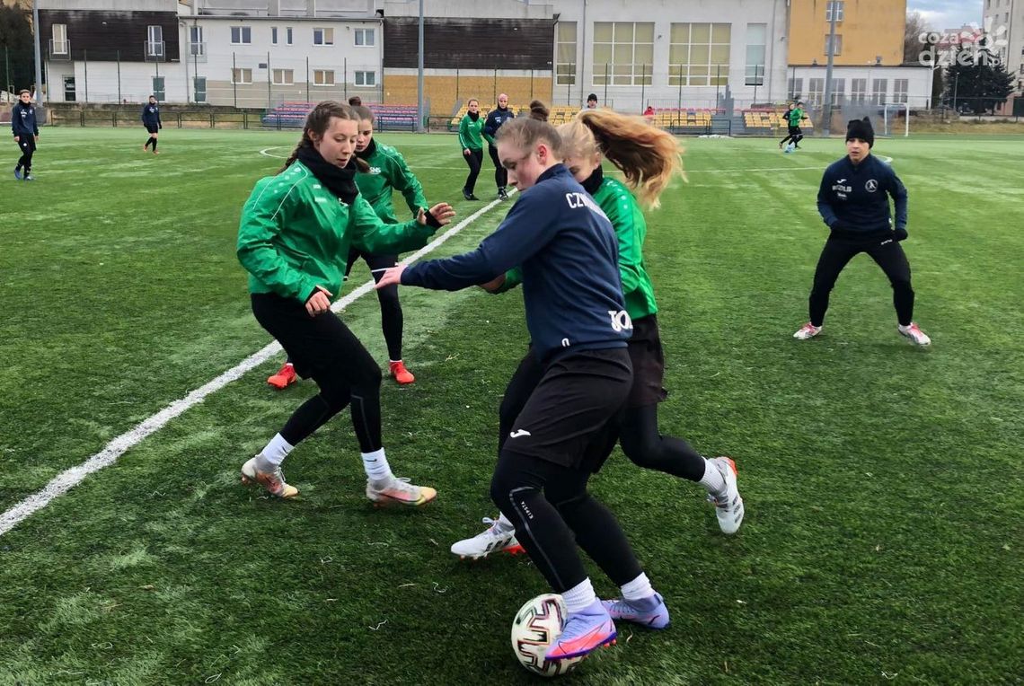 Piłkarki HydroTrucku Sportowej Czwórki Radom już gromią rywali