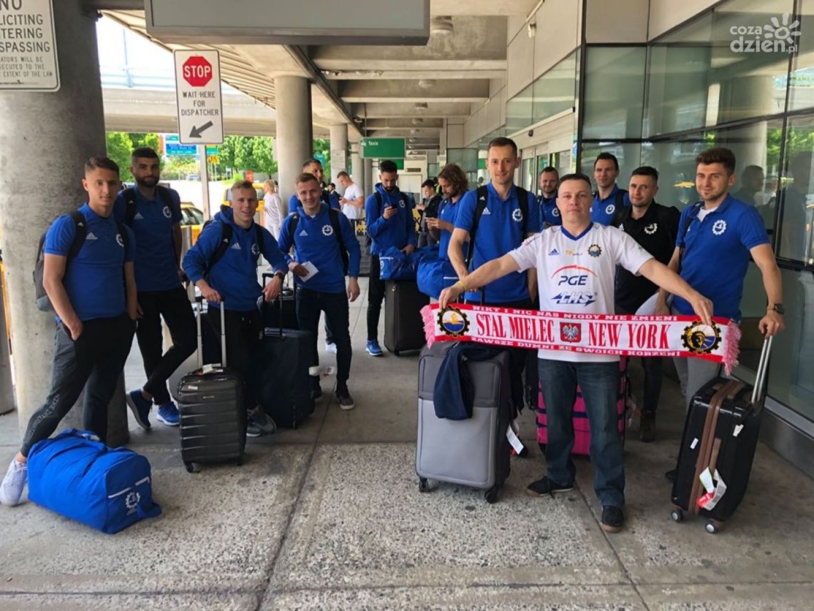 Piłkarz z Radomia poleciał do USA Piłkarz z Radomia poleciał do USA