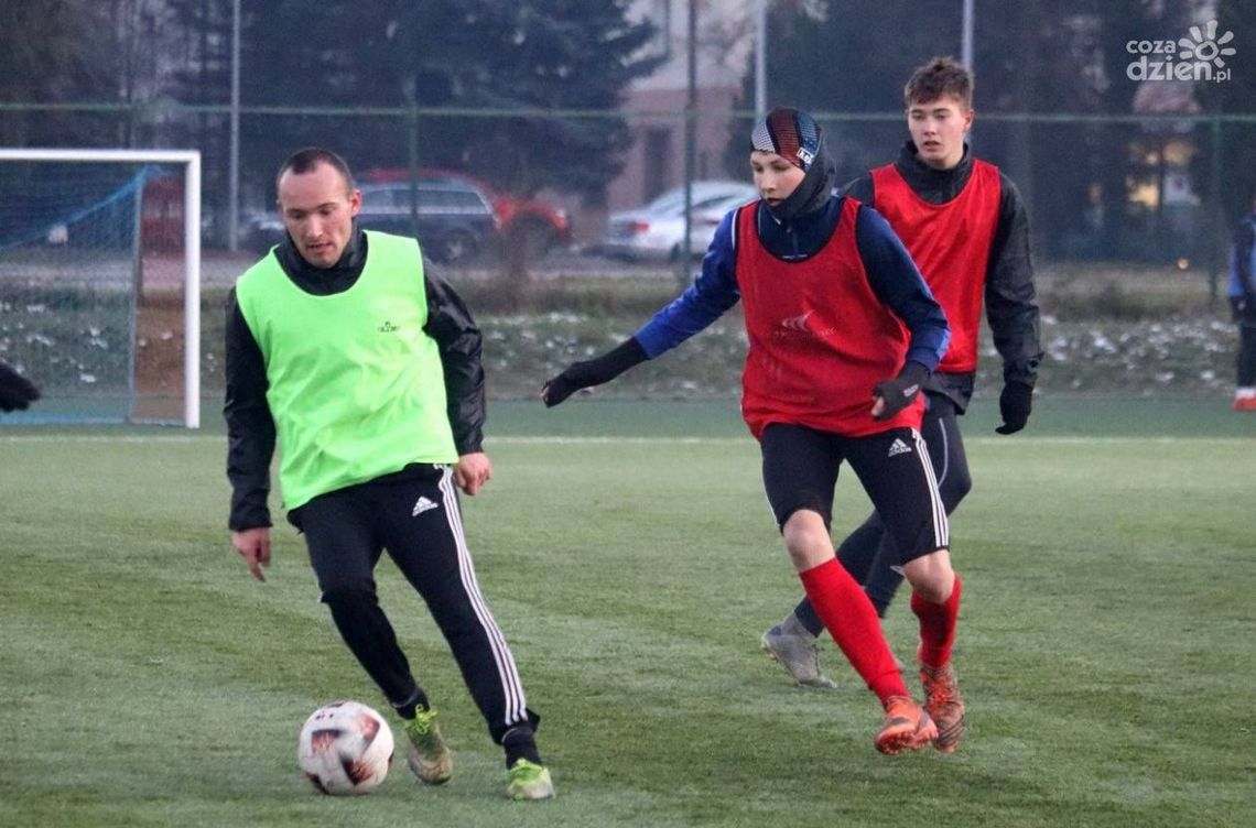 Piłkarze Broni potrenują do 10 grudnia. Później urlopy do stycznia