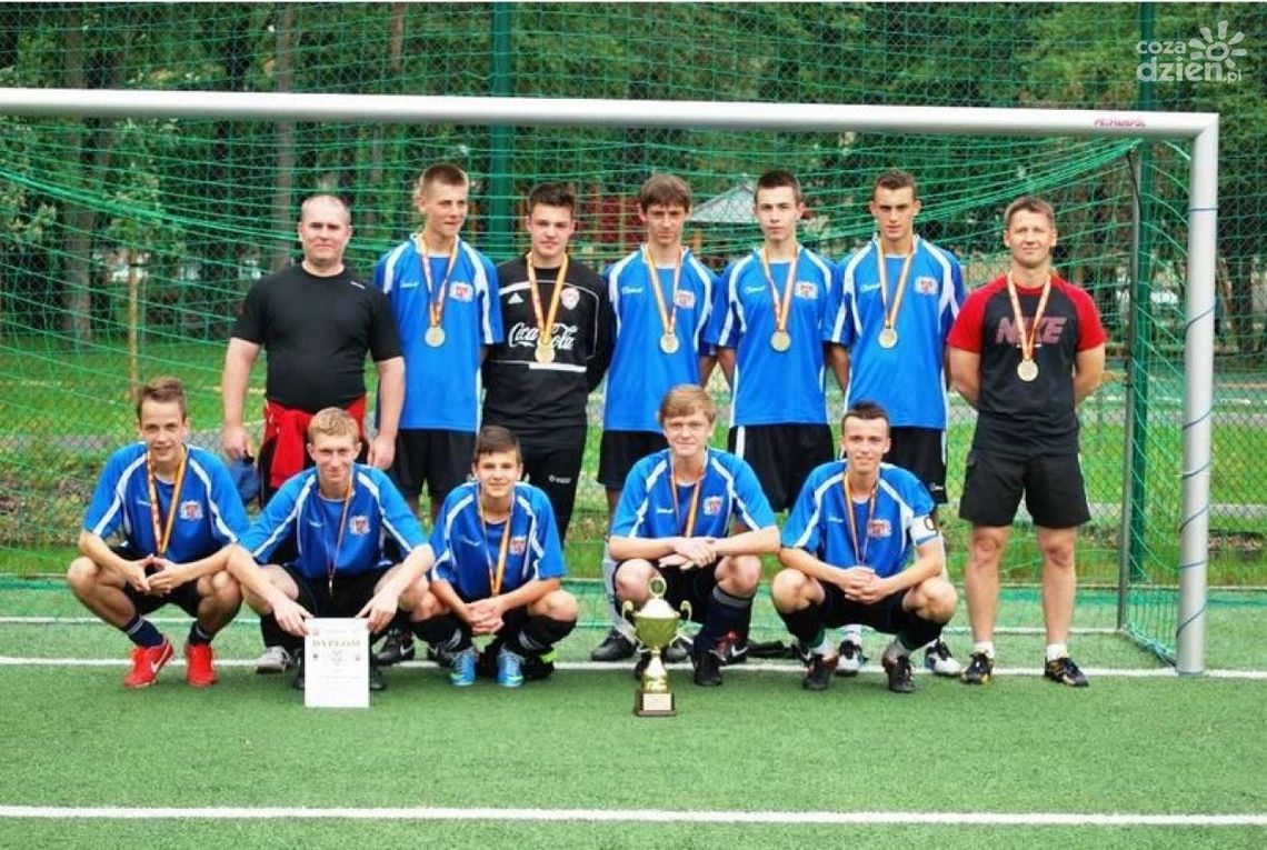Piłkarze Publicznego Gimnazjum nr 22 z mistrzowskim tytułem! Piłkarze Publicznego Gimnazjum nr 22 z mistrzowskim tytułem!