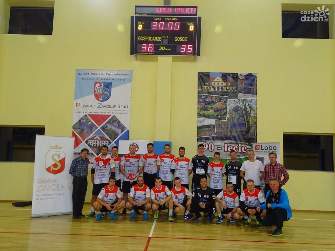 Piłkarze ręczni Enei Orląt Zwoleń w finale Wojewódzkiego Pucharu Polski Piłkarze ręczni Enei Orląt Zwoleń w finale Wojewódzkiego Pucharu Polski