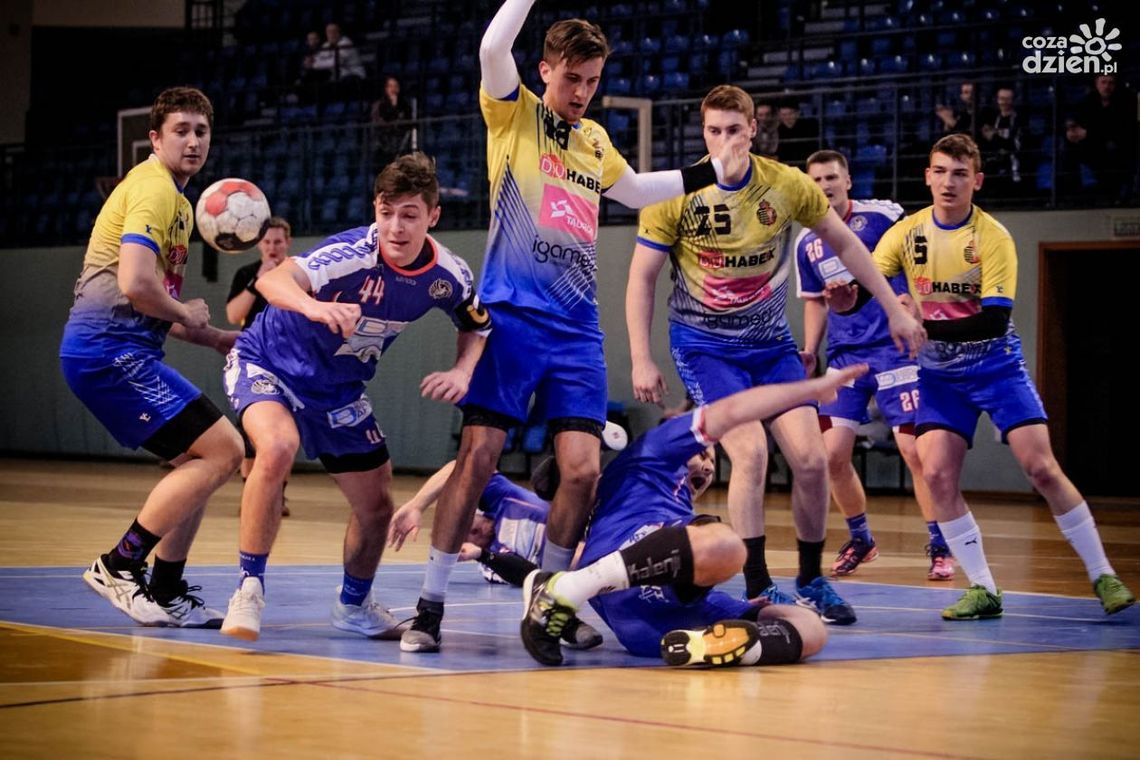 Piłkarze ręczni jadą do Świdnicy