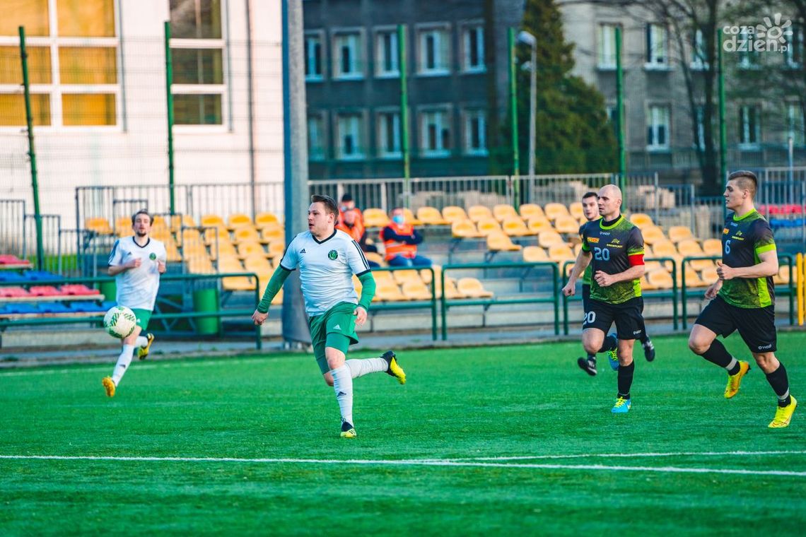 Piłkarze Tymex Ligi Okręgowej nadrabiają zaległości
