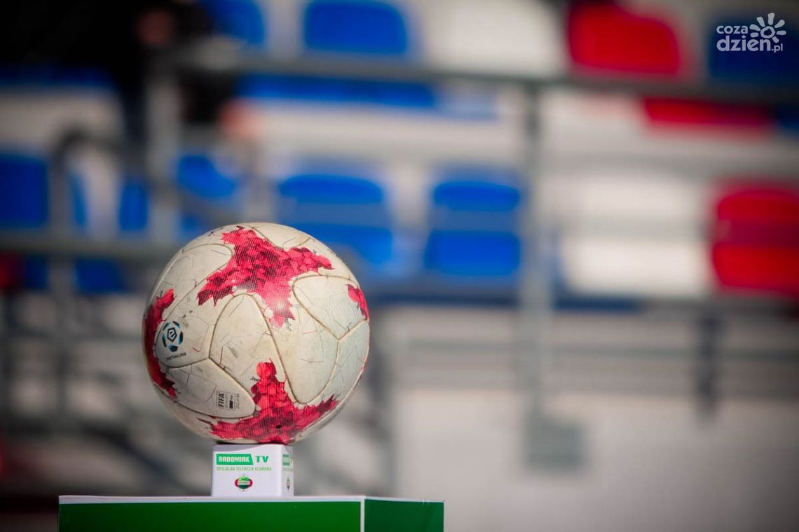 Pineks Klasa A. Weekendowy plan gier