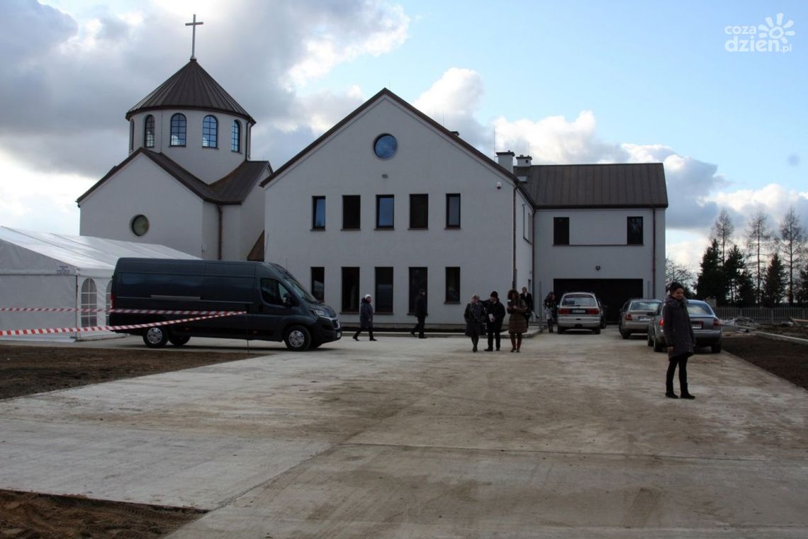 Pionki. Kaplica Wieczystej Adoracji otwarta